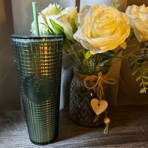 Starbucks Iridescent Rainforest Grid Cold Venti Cup